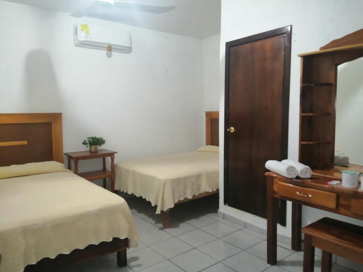 Hotel Y Restaurante El Texano Tamasopo Kültér fotó